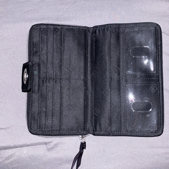 Vera Bradley Kiss lock Quilted Wallet - Picture 3 of 9